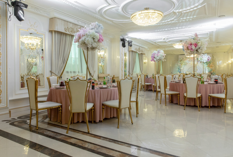 Банкетный зал "Версаль"
